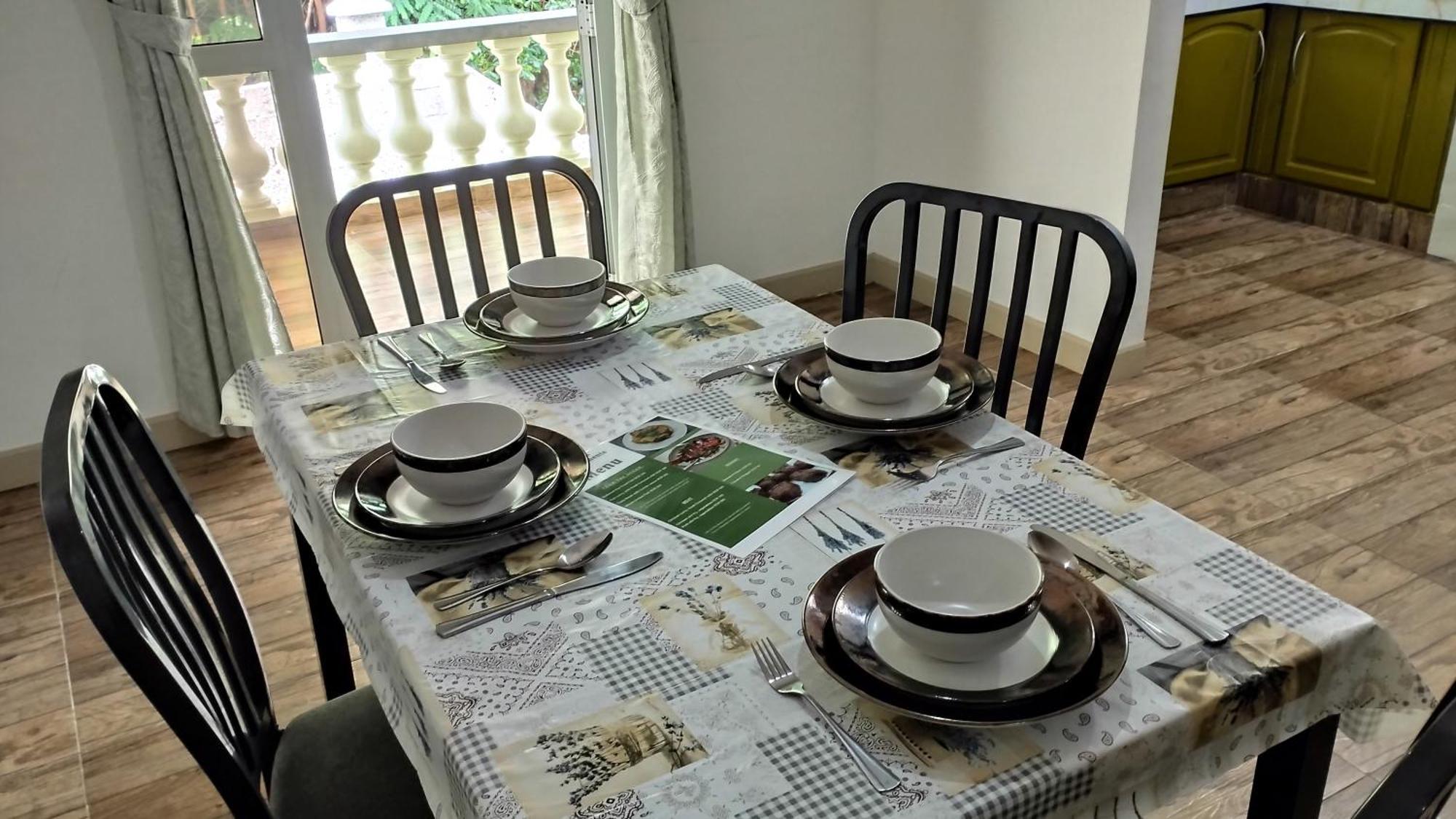 Dovass Self Catering Apartments タカマカ エクステリア 写真