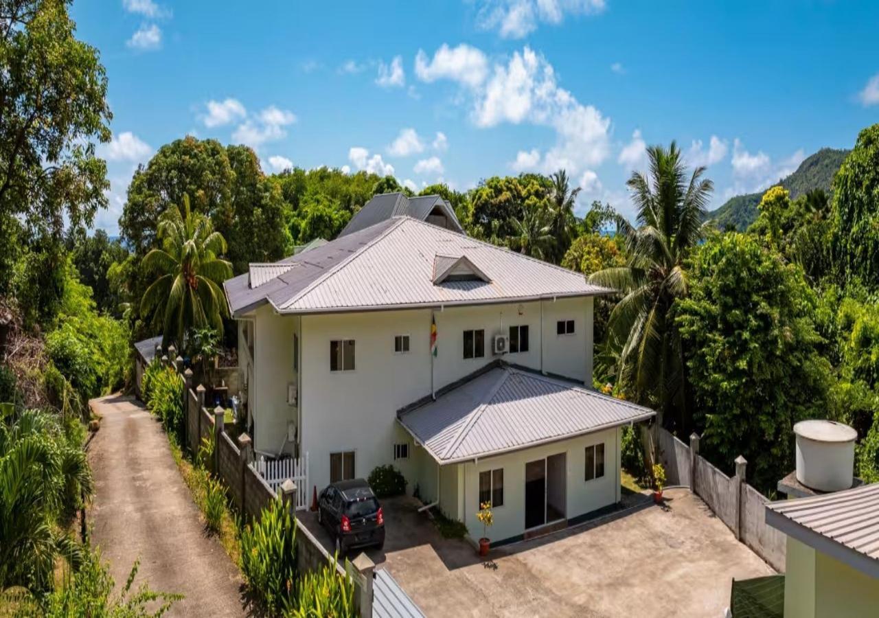 Dovass Self Catering Apartments タカマカ エクステリア 写真